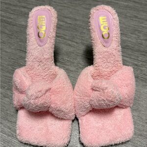 EGO Plush Fuzzy Pink Slippers size 8